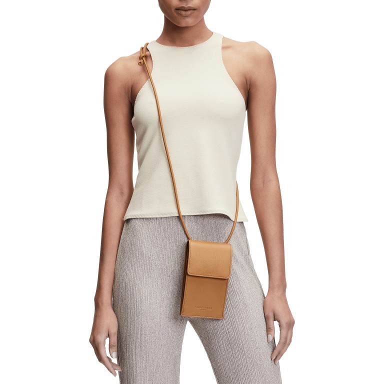 Handytasche Basic Mobile Pouch Light Tan, Farbe: cognac, Marke: Liebeskind Berlin, EAN: 4064657102704, Abmessungen in cm: 10x17x3, Bild 3 von 5
