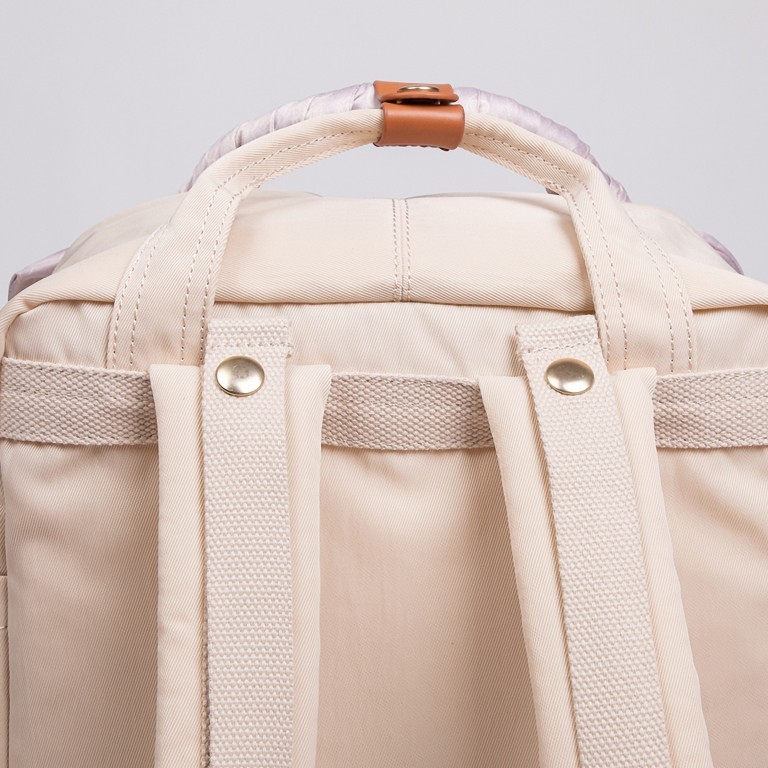 Rucksack Grace Series Macaroon mit Laptopfach 13 Zoll Größe 16 Liter Hazy, Farbe: beige, Marke: Doughnut, EAN: 4895222507057, Abmessungen in cm: 28x38x11, Bild 11 von 14