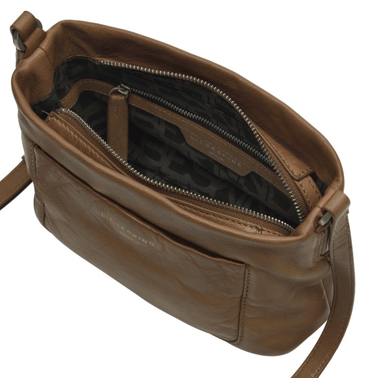 Umhängetasche Basic Ira Sepia, Farbe: cognac, Marke: Liebeskind Berlin, EAN: 4064657271011, Abmessungen in cm: 21x15x9, Bild 4 von 5