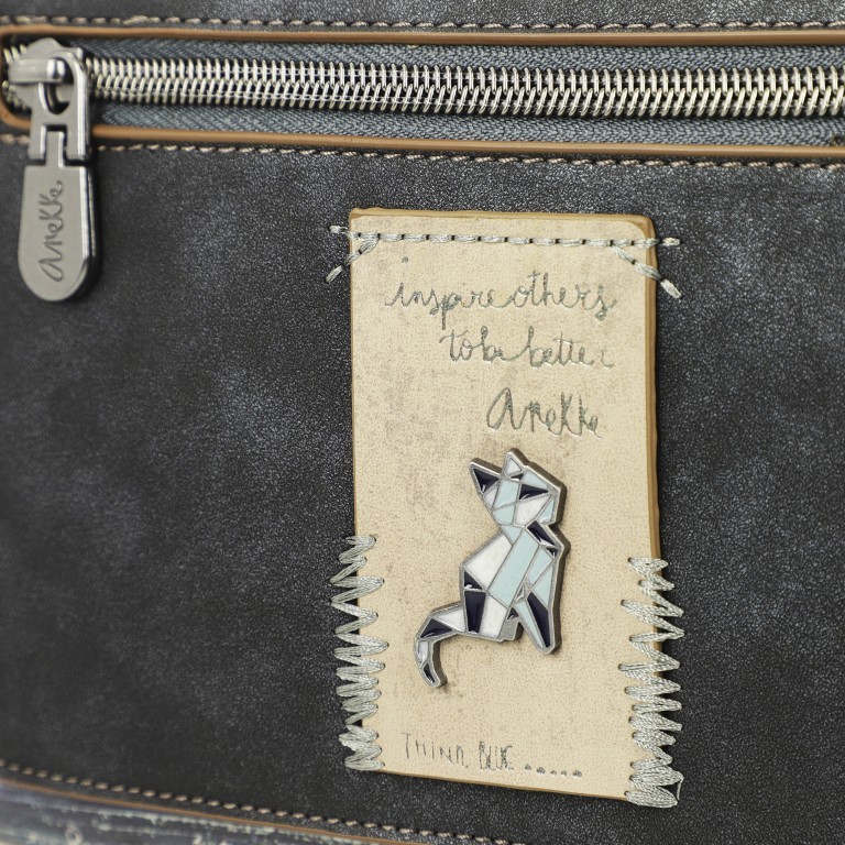 Umhängetasche Iceland Crossbody Grau, Farbe: grau, Marke: Anekke, EAN: 8434172075405, Abmessungen in cm: 25x17x5, Bild 9 von 9