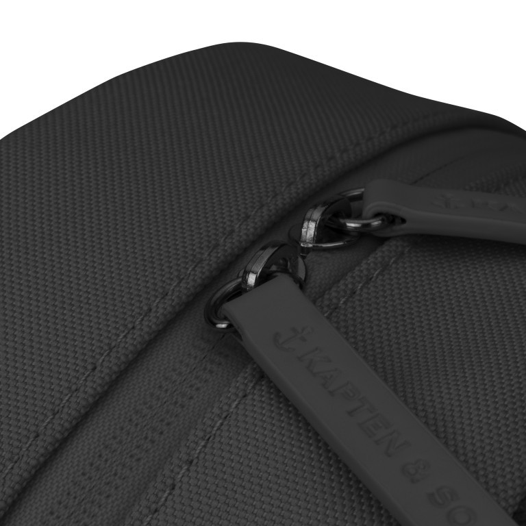 Rucksack Vardo mit Laptopfach 14 Zoll Black, Farbe: schwarz, Marke: Kapten & Son, EAN: 4251145208516, Abmessungen in cm: 28x42x11, Bild 6 von 6