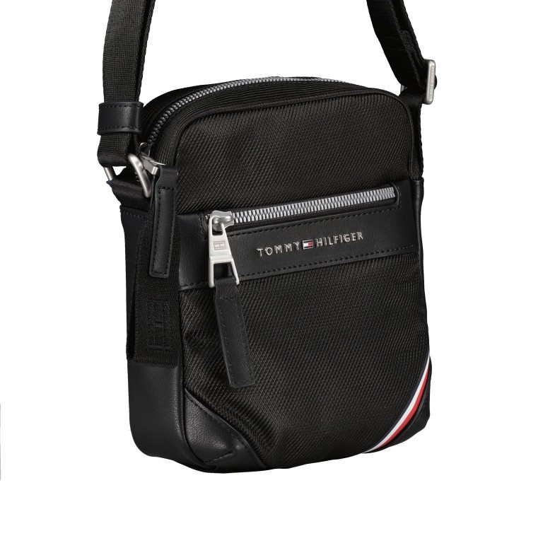 Umhängetasche Mini Reporter Black, Farbe: schwarz, Marke: Tommy Hilfiger, EAN: 8720116519297, Abmessungen in cm: 16.5x20x5, Bild 2 von 5