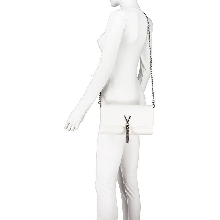 Umhängetasche Divina Bianco, Farbe: weiß, Marke: Valentino Bags, EAN: 8058043056203, Abmessungen in cm: 27x16x6, Bild 5 von 6