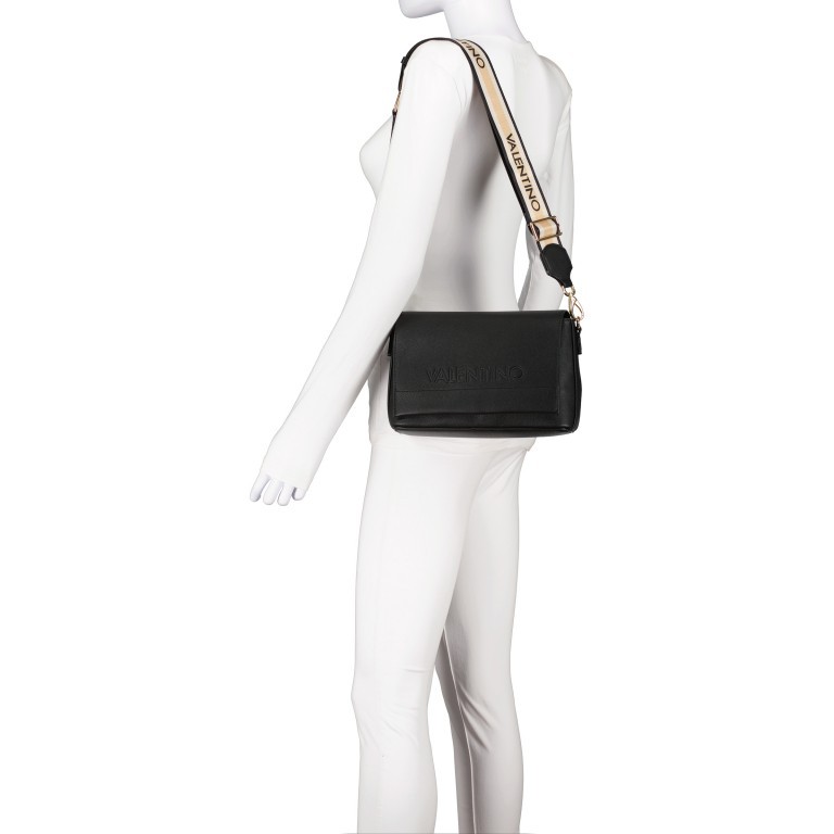 Umhängetasche Noodles Nero, Farbe: schwarz, Marke: Valentino Bags, EAN: 8058043733876, Abmessungen in cm: 24.5x17.5x7, Bild 6 von 8
