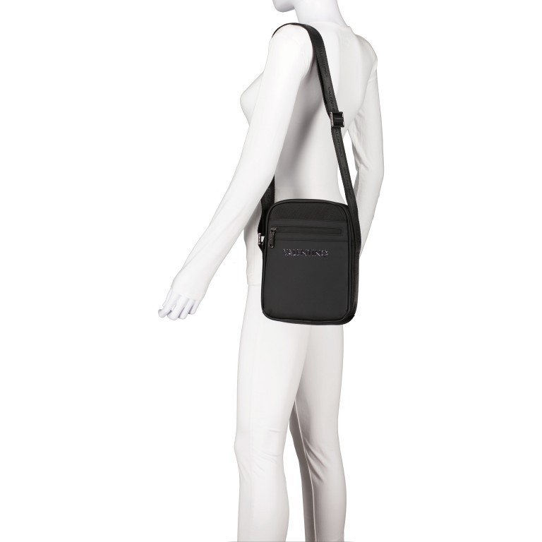 Umhängetasche Plin Nero, Farbe: schwarz, Marke: Valentino Bags, EAN: 8058043739892, Abmessungen in cm: 20x26x5, Bild 4 von 6
