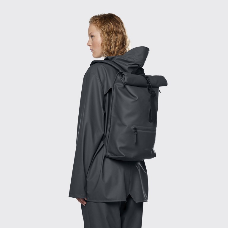 Rucksack Rolltop Slate, Farbe: grau, Marke: Rains, EAN: 5711747497989, Abmessungen in cm: 31x49x10, Bild 3 von 5