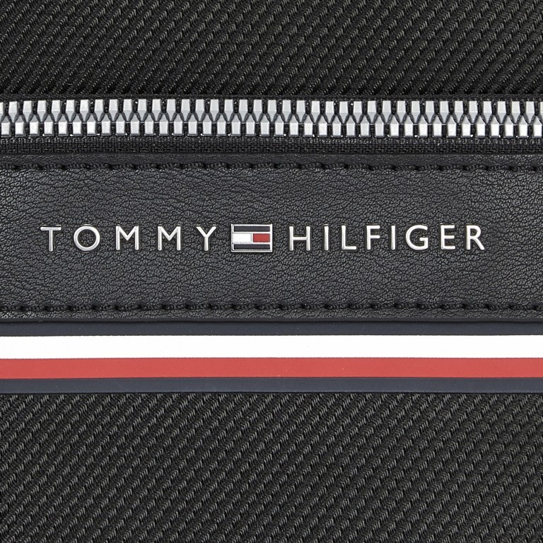 Umhängetasche Mini Reporter Black, Farbe: schwarz, Marke: Tommy Hilfiger, EAN: 8720117863139, Abmessungen in cm: 16.5x20.5x5, Bild 7 von 7