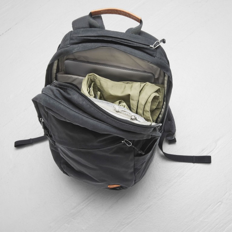 Rucksack Räven mit Laptopfach 15 Zoll Volumen 20 Liter Basalt, Farbe: anthrazit, Marke: Fjällräven, EAN: 7323450785987, Abmessungen in cm: 34x42x15.5, Bild 8 von 8