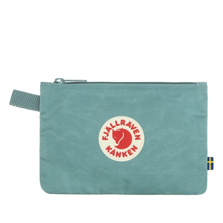 Kosmetiktasche Kånken Gear Pocket Sky Blue, Farbe: grün/oliv, Marke: Fjällräven, EAN: 7323450857929, Abmessungen in cm: 21x14x0.5, Bild 1 von 4