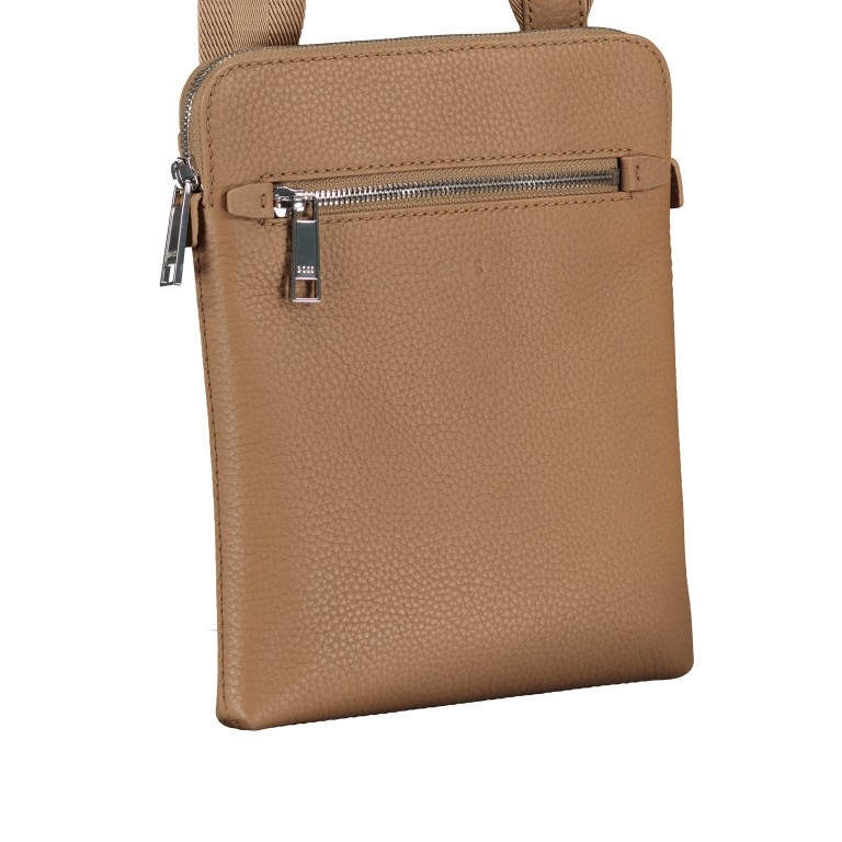 Umhängetasche Crosstown Crossbag S Medium Beige, Farbe: cognac, Marke: Boss, EAN: 4063535022639, Abmessungen in cm: 19x24.5x2, Bild 2 von 6