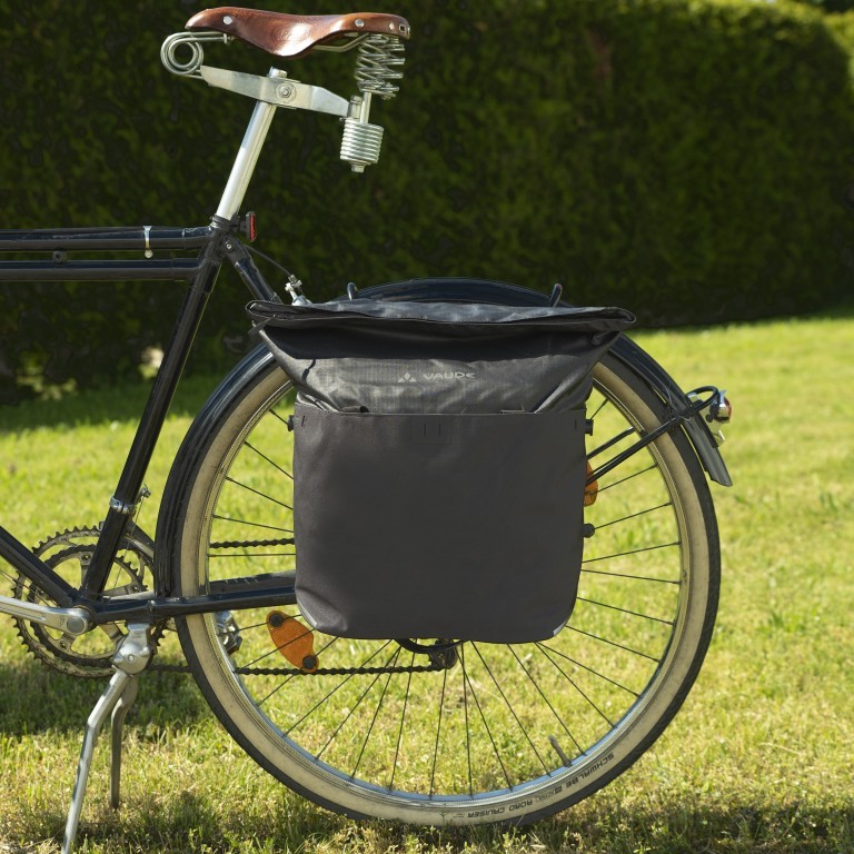 Fahrradtasche City CityGo Bike Shopper Black, Farbe: schwarz, Marke: Vaude, EAN: 4062218194304, Abmessungen in cm: 30x47x18, Bild 8 von 11