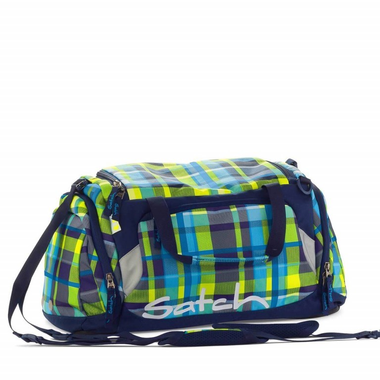 Sporttasche Breezer, Farbe: grün/oliv, Marke: Satch, EAN: 4260389760346, Abmessungen in cm: 45x25x25, Bild 1 von 5