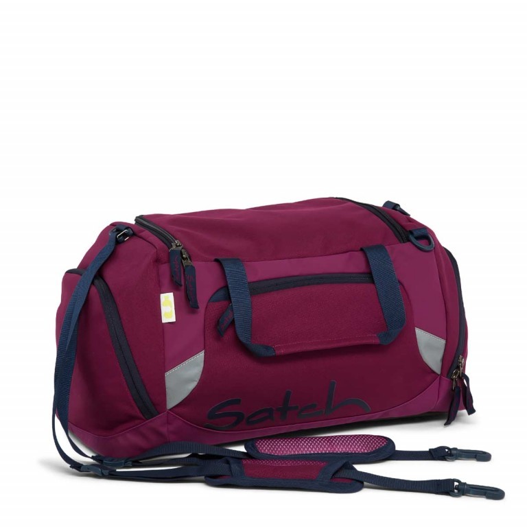 Sporttasche Pure Purple, Farbe: rot/weinrot, Marke: Satch, EAN: 4057081005765, Abmessungen in cm: 45x25x25, Bild 1 von 5