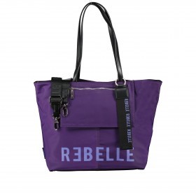 Shopper Myrna Plum