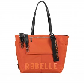 Shopper Myrna Spice