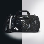 Sporttasche Reflective Splash, Farbe: schwarz, Marke: Coocazoo, EAN: 4047443510983, Abmessungen in cm: 42x21x20, Bild 3 von 3