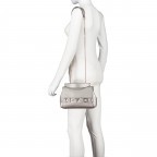 Umhängetasche Eco Ali Pewter, Farbe: metallic, Marke: Guess, EAN: 0190231876663, Abmessungen in cm: 26x17x6, Bild 5 von 7