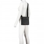 Umhängetasche Jareth Envelope Black, Farbe: schwarz, Marke: BOSS, EAN: 4063542969460, Abmessungen in cm: 22x21x2, Bild 5 von 6