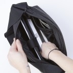 Beuteltasche Puffer Square Bag Large Monochrome Black, Farbe: schwarz, Marke: Got Bag, EAN: 4260483887499, Abmessungen in cm: 32x25x14, Bild 8 von 8
