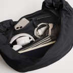 Beuteltasche Moon Bag Ruffle Monochrome Black, Farbe: schwarz, Marke: Got Bag, EAN: 4262457051912, Abmessungen in cm: 40x22x15.5, Bild 9 von 10