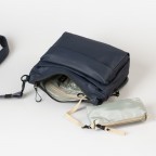 Umhängetasche Japan Re-Lite Nanuki erweiterbar Outer Space, Farbe: blau/petrol, Marke: Aunts & Uncles, EAN: 4255717212574, Abmessungen in cm: 28x21x9.5, Bild 6 von 7