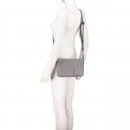 Umhängetasche MD20 QMT24, Farbe: grau, blau/petrol, taupe/khaki, grün/oliv, rosa/pink, beige, weiß, Marke: Mandarina Duck, Abmessungen in cm: 23x16x4, Bild 5 von 7