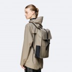 Rucksack Backpack Taupe, Farbe: taupe/khaki, Marke: Rains, EAN: 5711747469146, Abmessungen in cm: 28.5x47x10, Bild 3 von 5