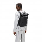 Rucksack Rolltop mit Laptopfach 16 Zoll, Farbe: schwarz, grau, blau/petrol, grün/oliv, beige, Marke: Rains, Abmessungen in cm: 32x48x11, Bild 3 von 5