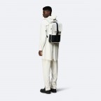 Rucksack Buckle Backpack Mini Off White, Farbe: weiß, Marke: Rains, EAN: 5711747472368, Abmessungen in cm: 29x42x8, Bild 4 von 5