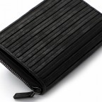 Geldbörse Dalia Black, Farbe: schwarz, Marke: Tamaris, EAN: 4063512057111, Abmessungen in cm: 10x14.5x3, Bild 5 von 5