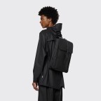 Rucksack Backpack Mini Black, Farbe: schwarz, Marke: Rains, EAN: 5711747497705, Abmessungen in cm: 27x39x8, Bild 4 von 5