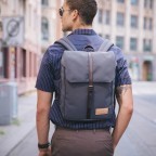 Rucksack Berlin Series Charlie 12h Stone Blue Dark Brown, Farbe: blau/petrol, Marke: Property of ..., EAN: 8719322703392, Abmessungen in cm: 27x34x9, Bild 3 von 6